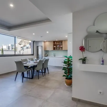 Rust En Luxe In The *