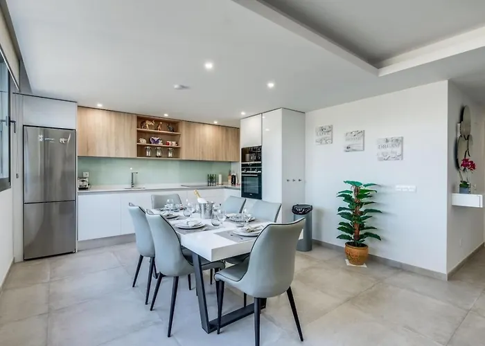 Rust En Luxe In The * 에스테포나