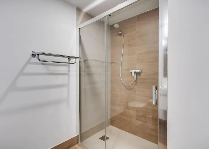 Rust En Luxe In The 埃斯特波纳